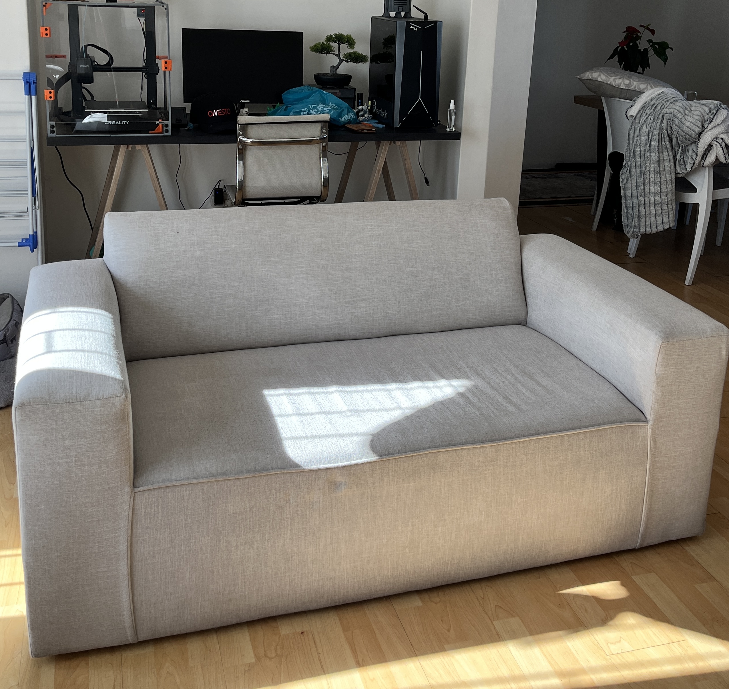Reclining two-seater after cleaning